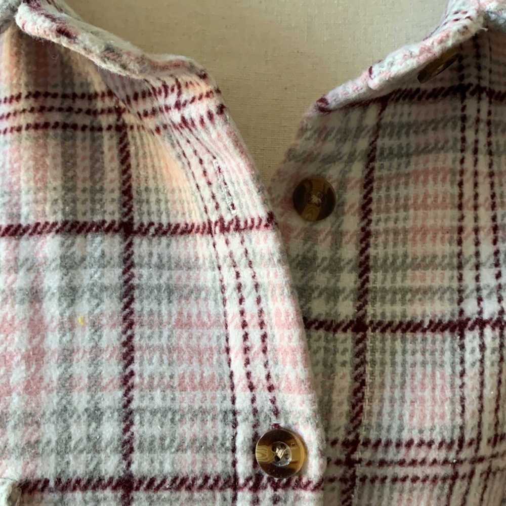 🌺HEARTBREAK PLAID SHACKET🌺 - Picture 2 of 5